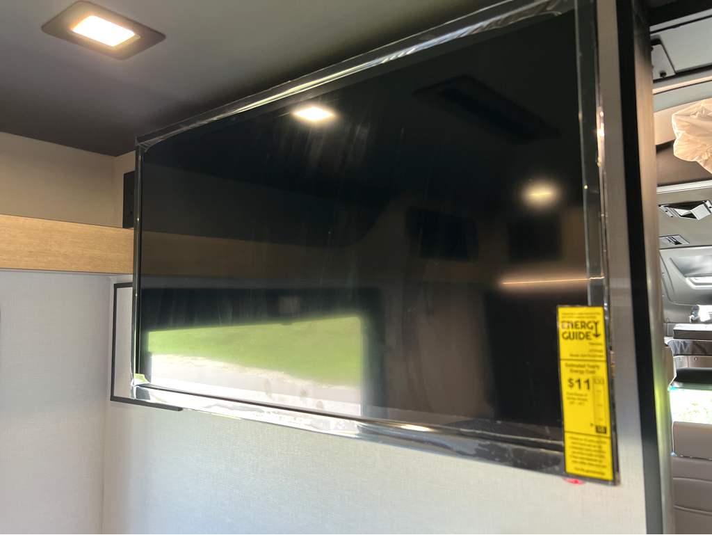 2026 Grand Design Lineage Series M 25TK - Image 20