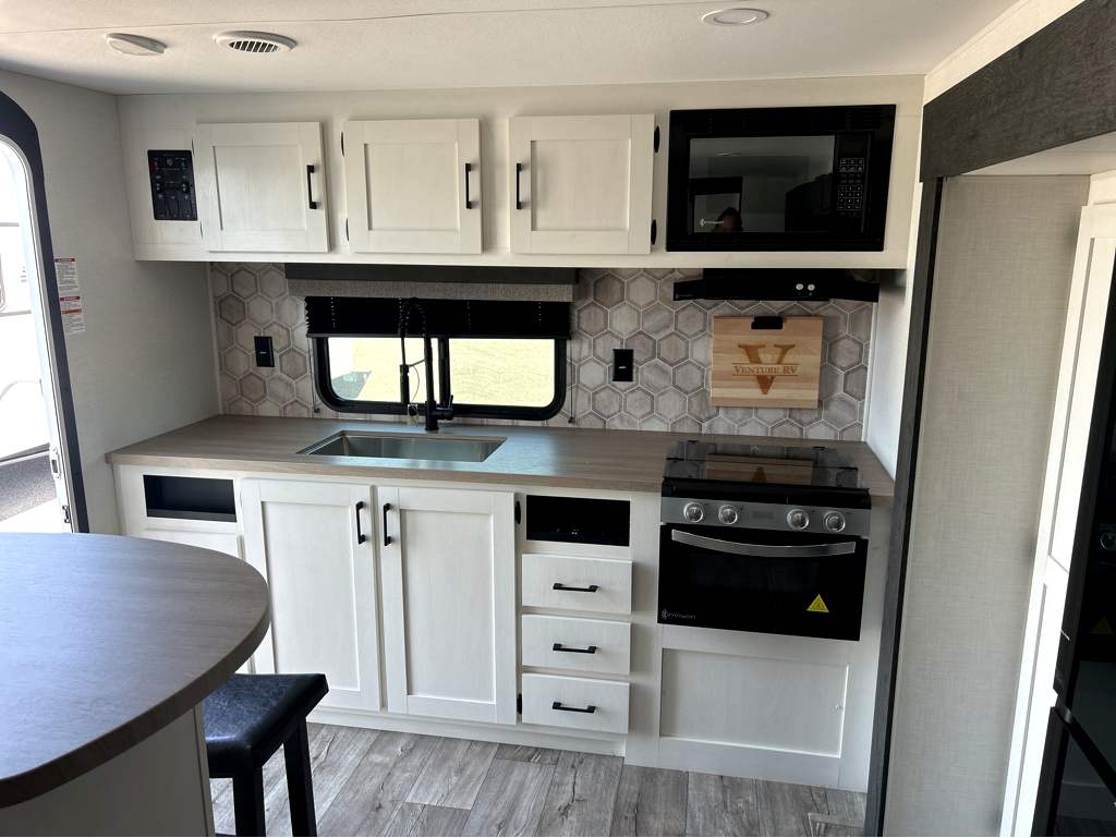 2026 VENTURE RV SIENNA 231VRK - Image 10