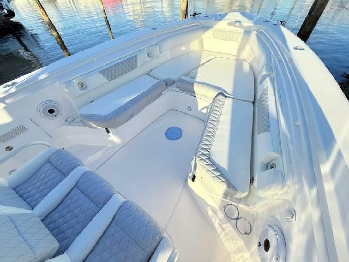 2014 Everglades 355 Center Console - Image 18
