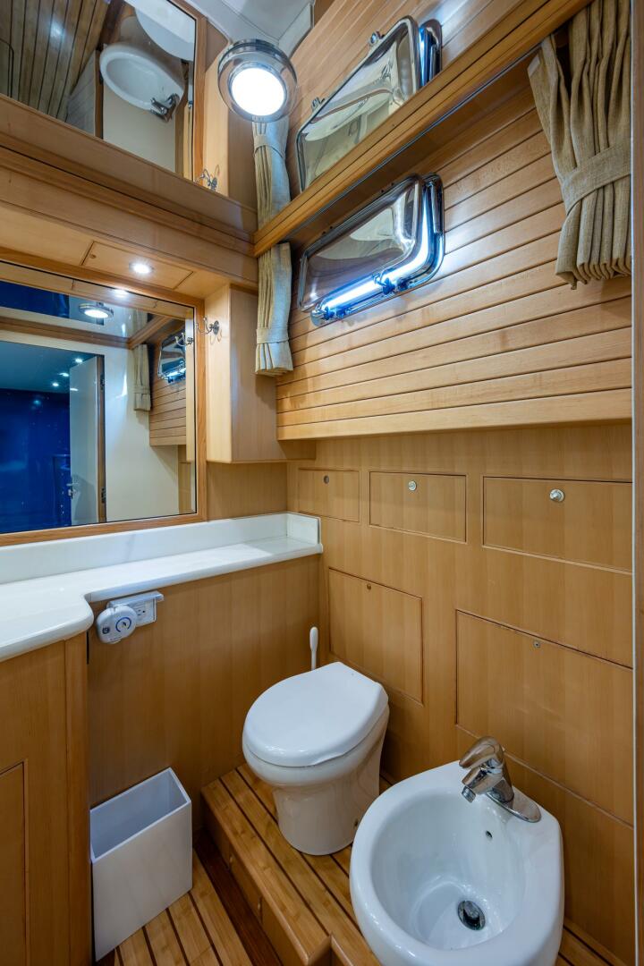 2013 Marlow Explorer Enclosed Bridge (CB) - Image 64