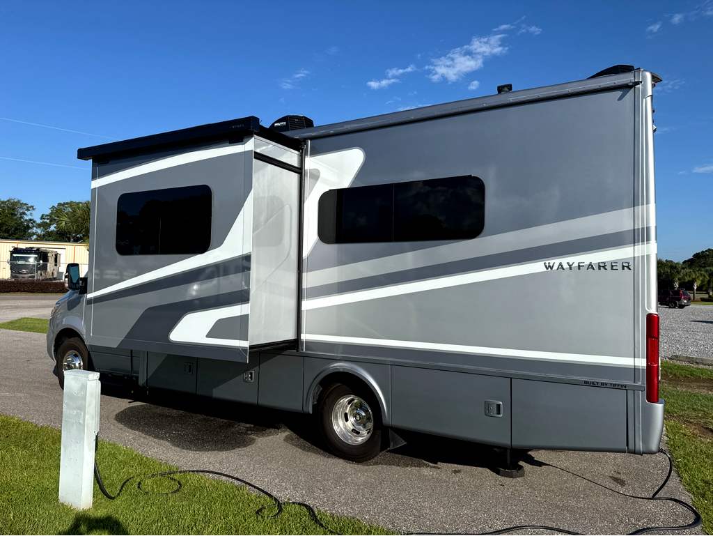 2024 TIFFIN WAYFARER 25JW - Image 5