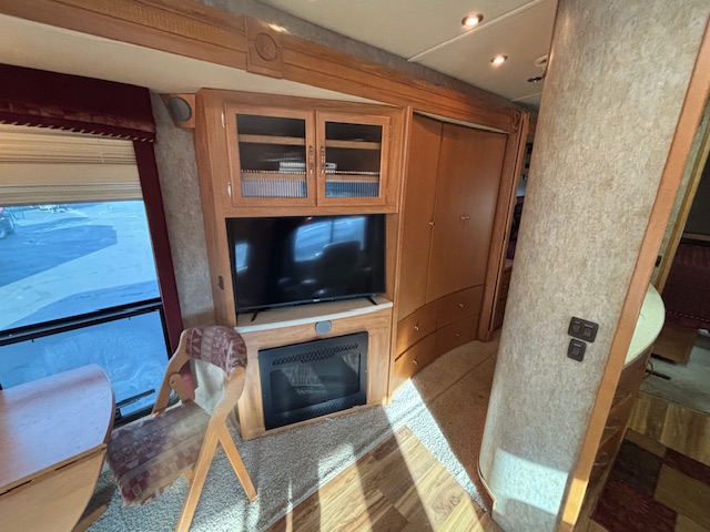 2007 WINNEBAGO TOUR 40TD - Image 16