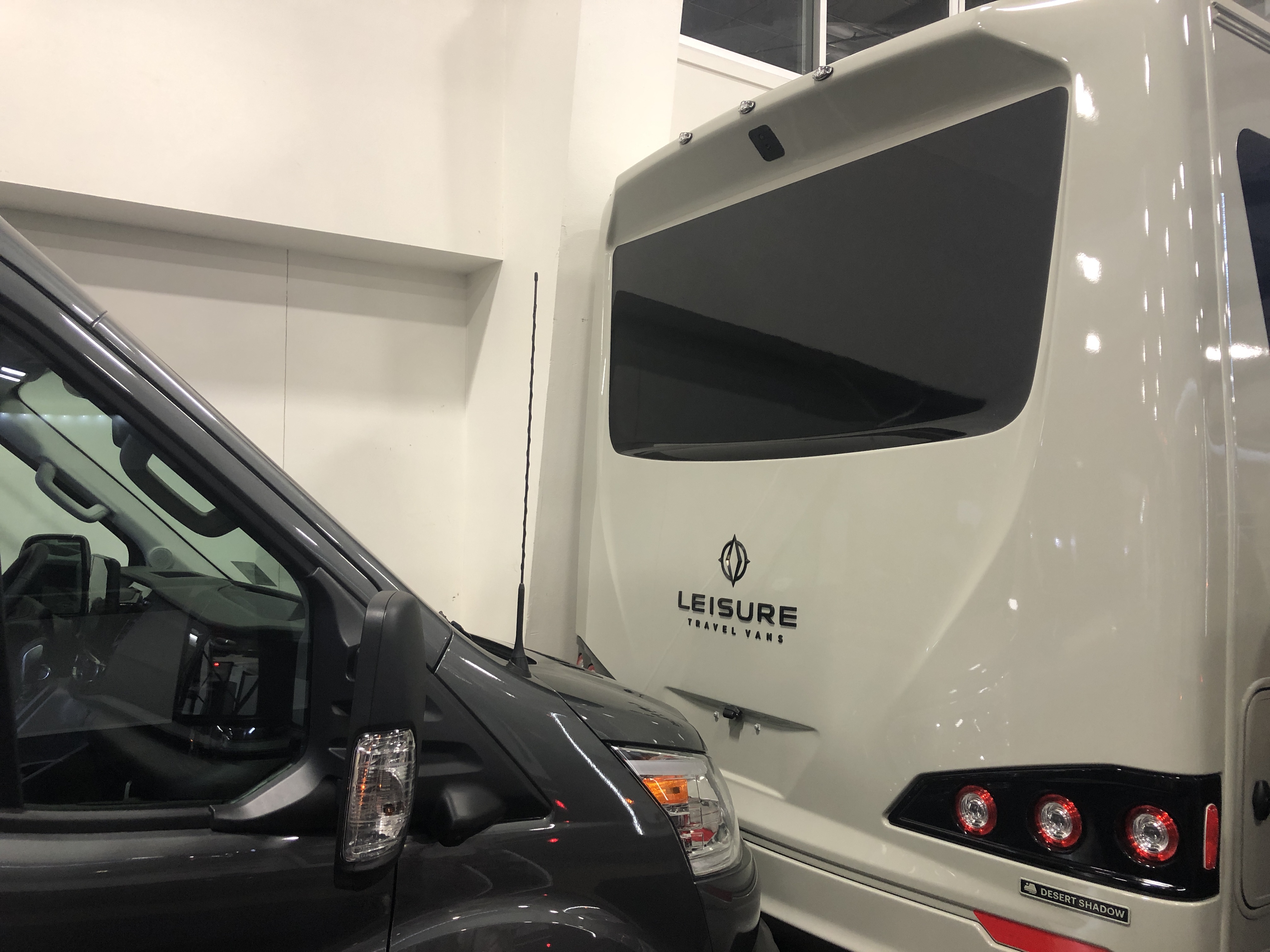 2026 Leisure Travel Unity U24TB - Image 3