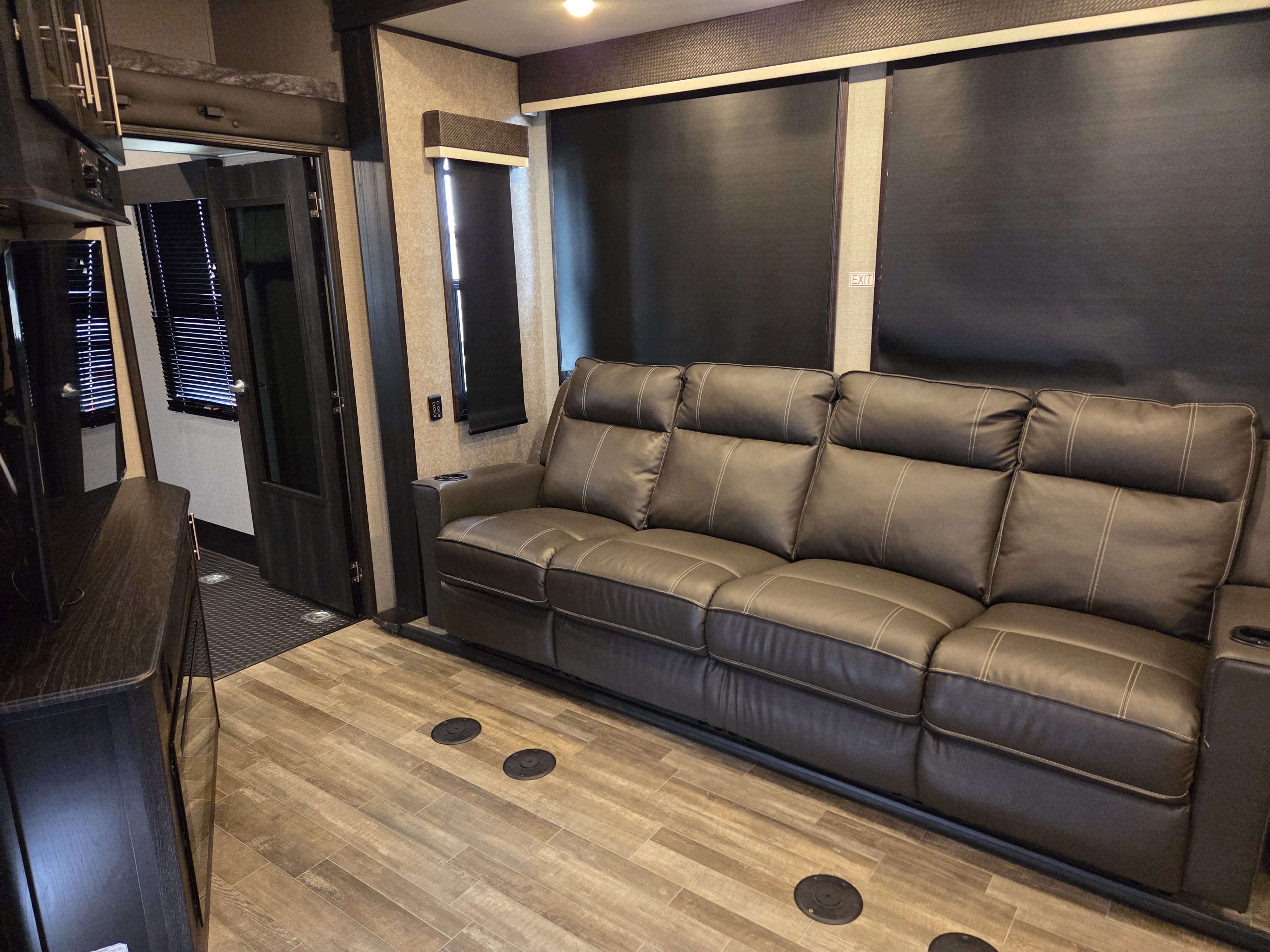 2021 Jayco Seismic 4113 - Image 5