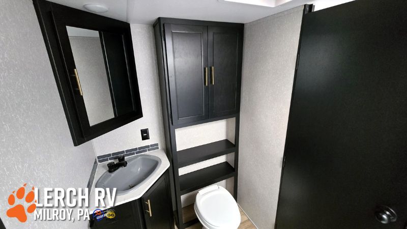 2022 Forest River Cherokee Grey Wolf 23MK - Image 22