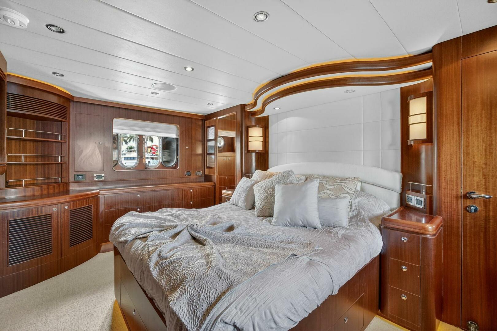 2009 Horizon - Image 21