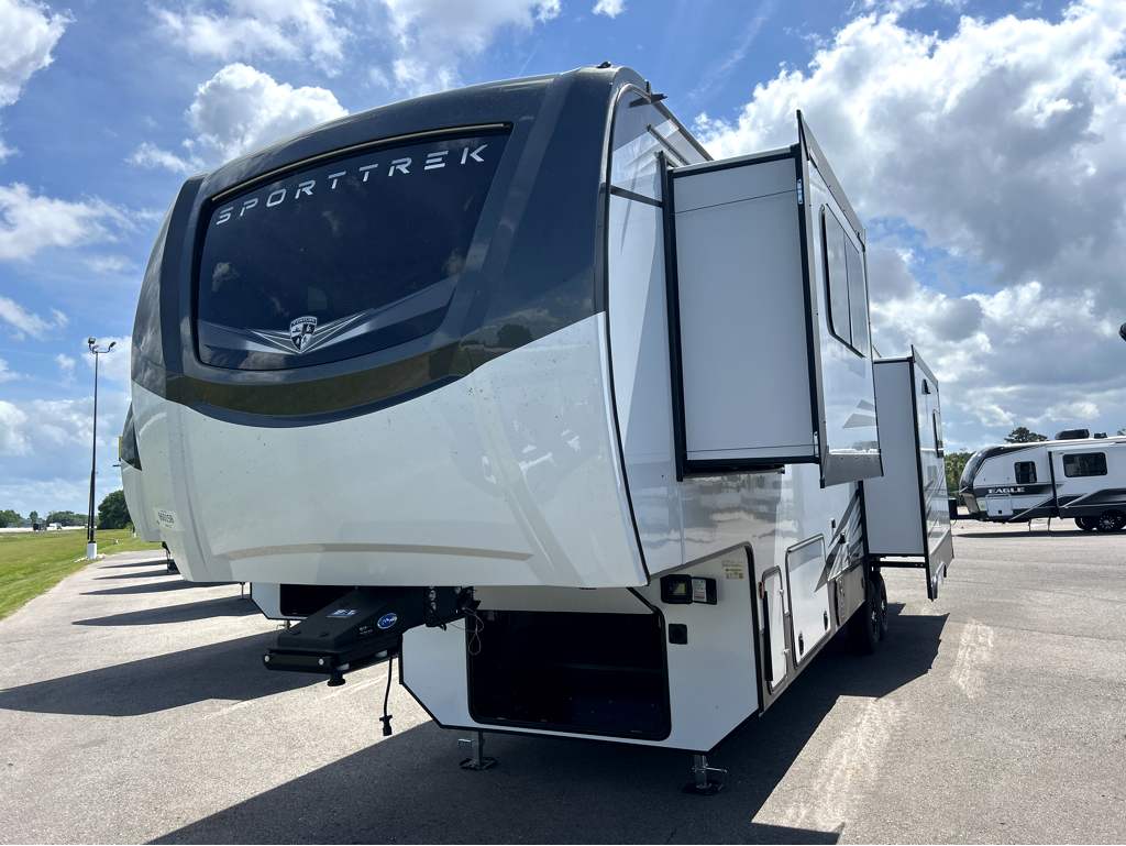 2026 VENTURE RV SPORTTREK 353VIK - Image 2