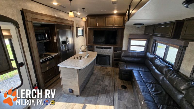 2018 Highland Ridge Open Range Roamer RF376FBH - Image 11