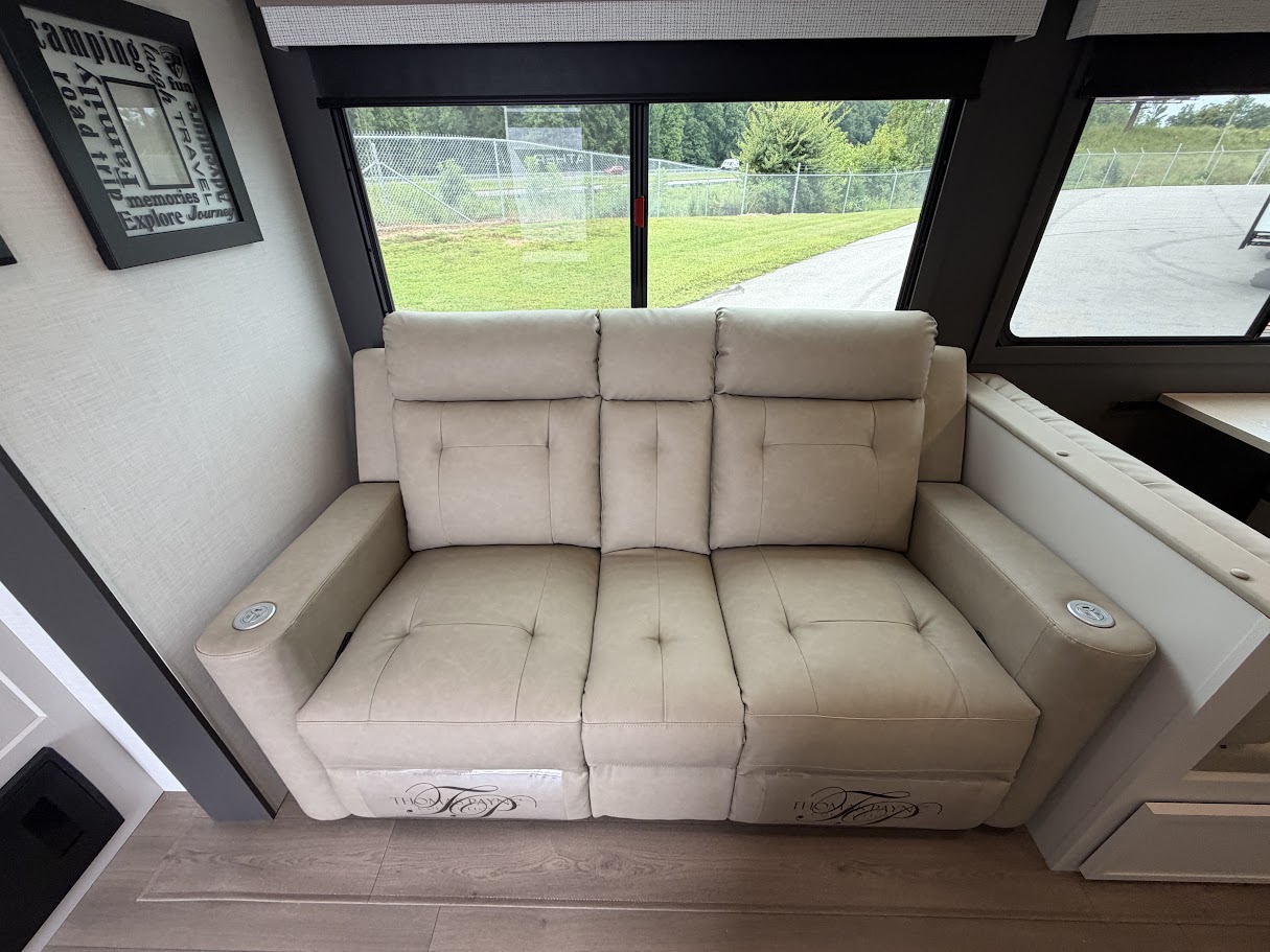2027 VENTURE RV STRATUS 261VRB - Image 29