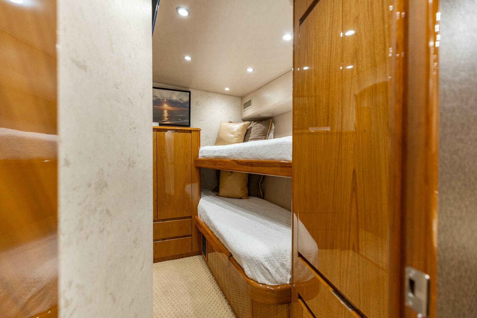 2013 Viking 76 Convertible - Image 44