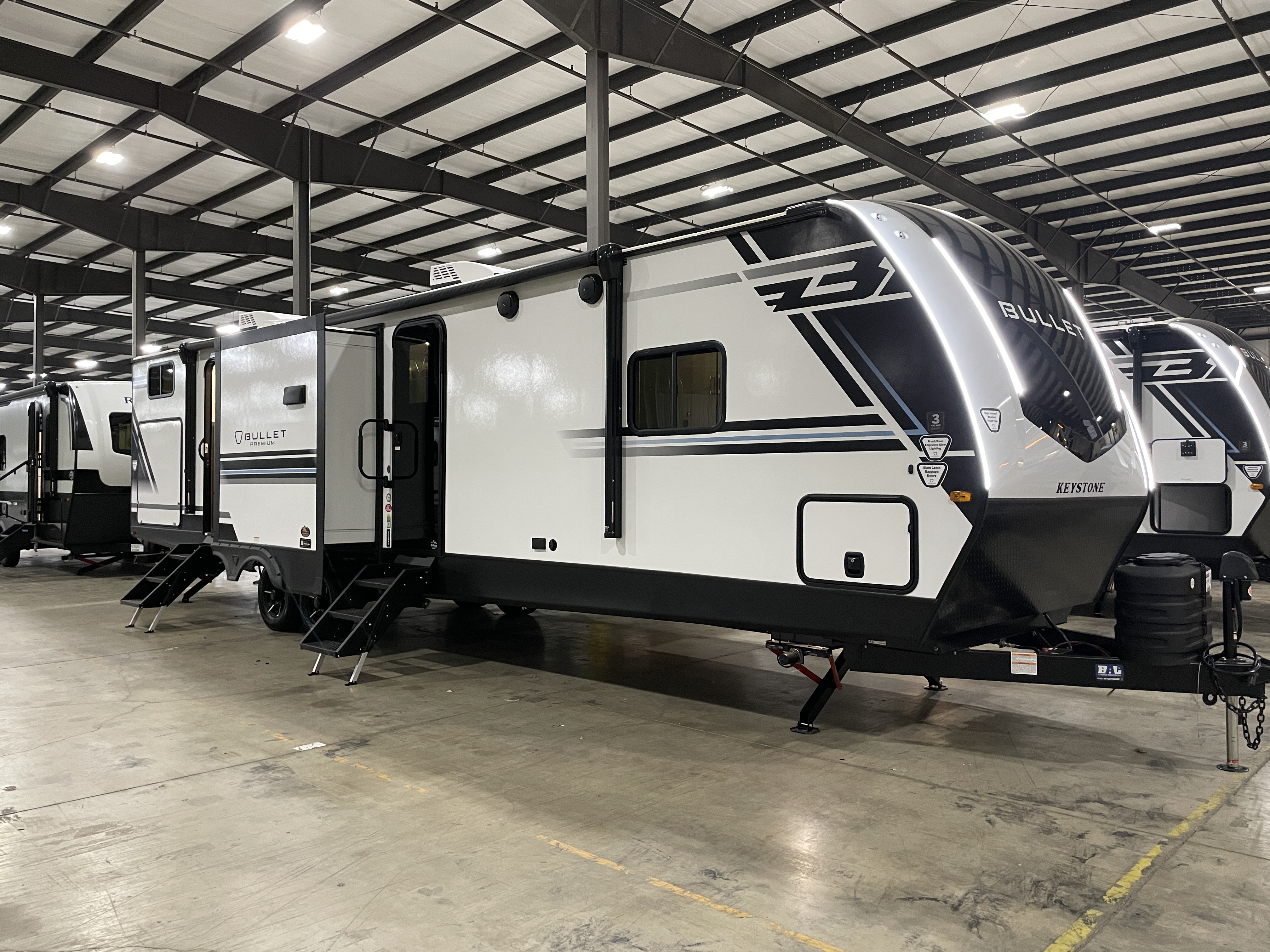 2026 Keystone Bullet Premium 330BKQ - Image 1