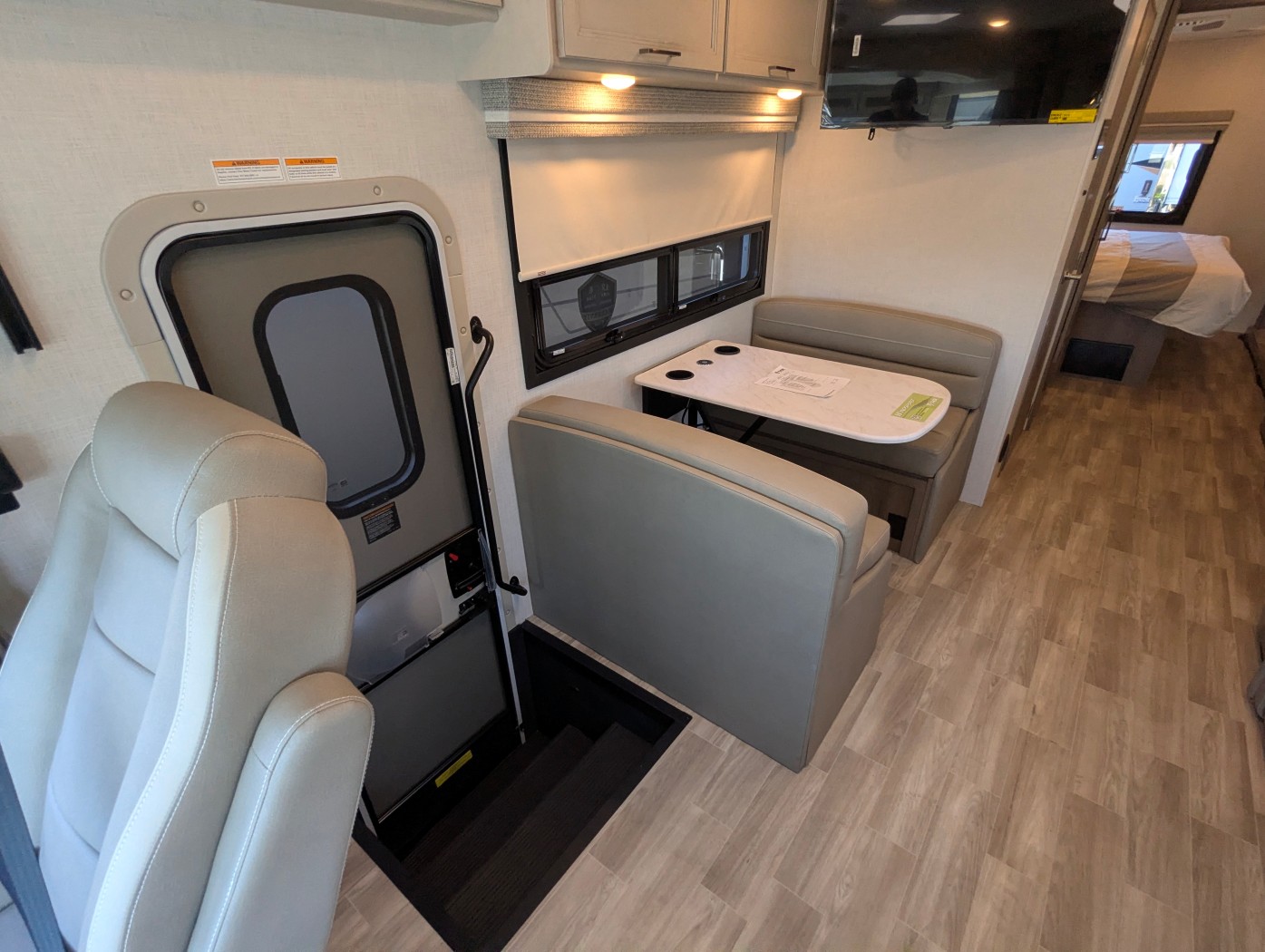 2027 Thor Motor Coach Windsport 29L - Image 21