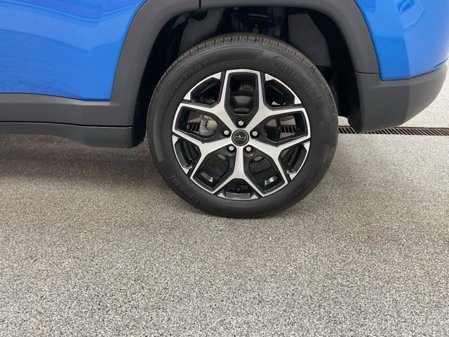 2025 Jeep Compass Limited 4x4 - Image 9