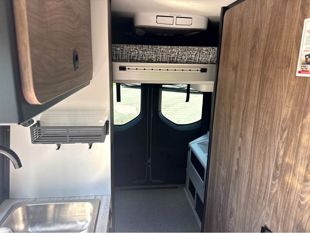 2027 Tiffin GH1 - Image 17