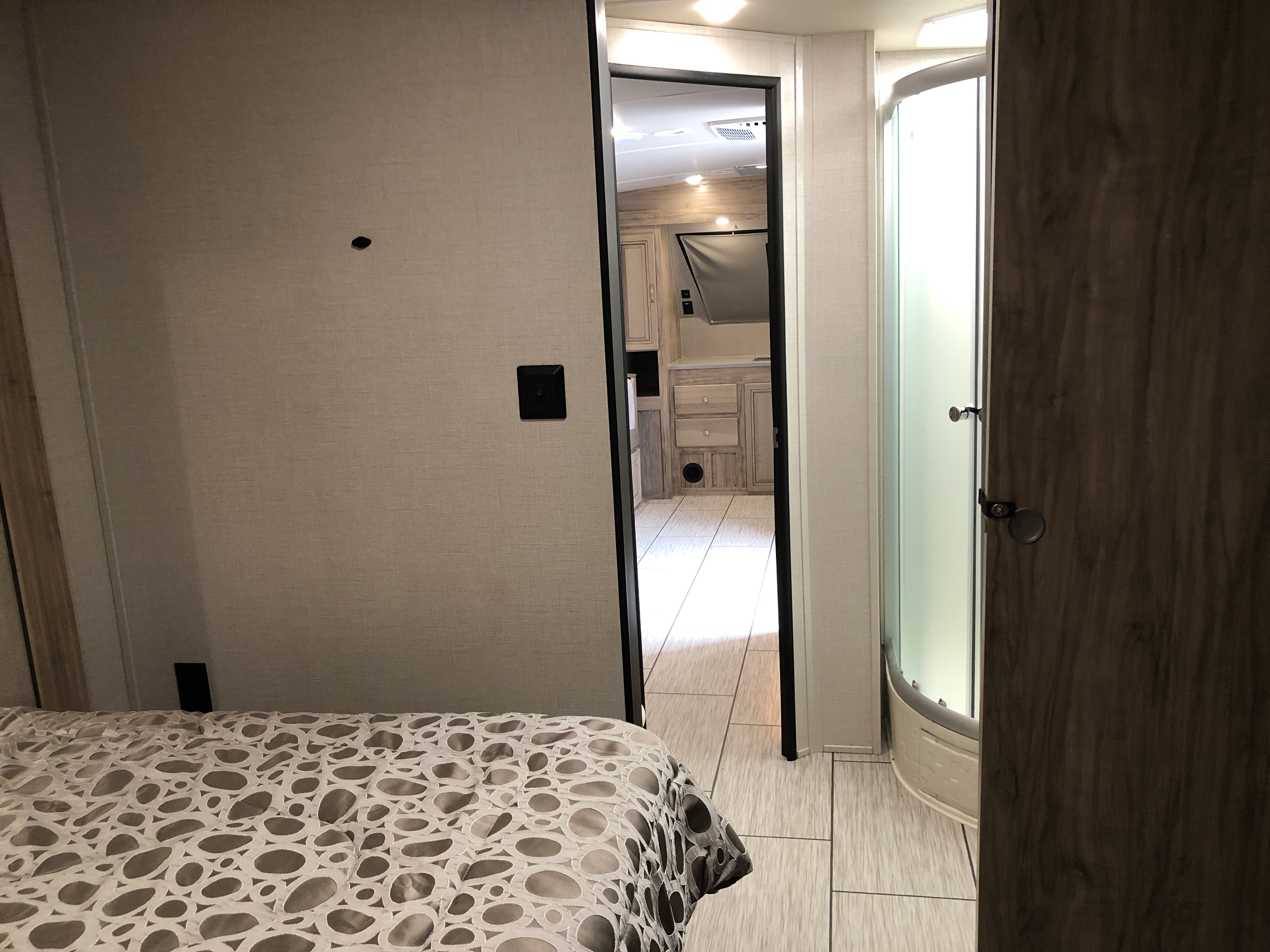 2020 Forest River PALOMINO 260FKBS - Image 21