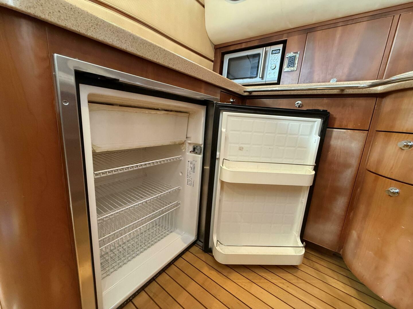 2007 Chris-Craft Roamer 40 - Image 18