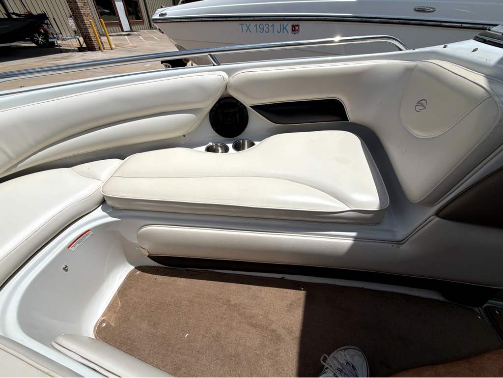 2011 CROWNLINE 21SS - Image 5