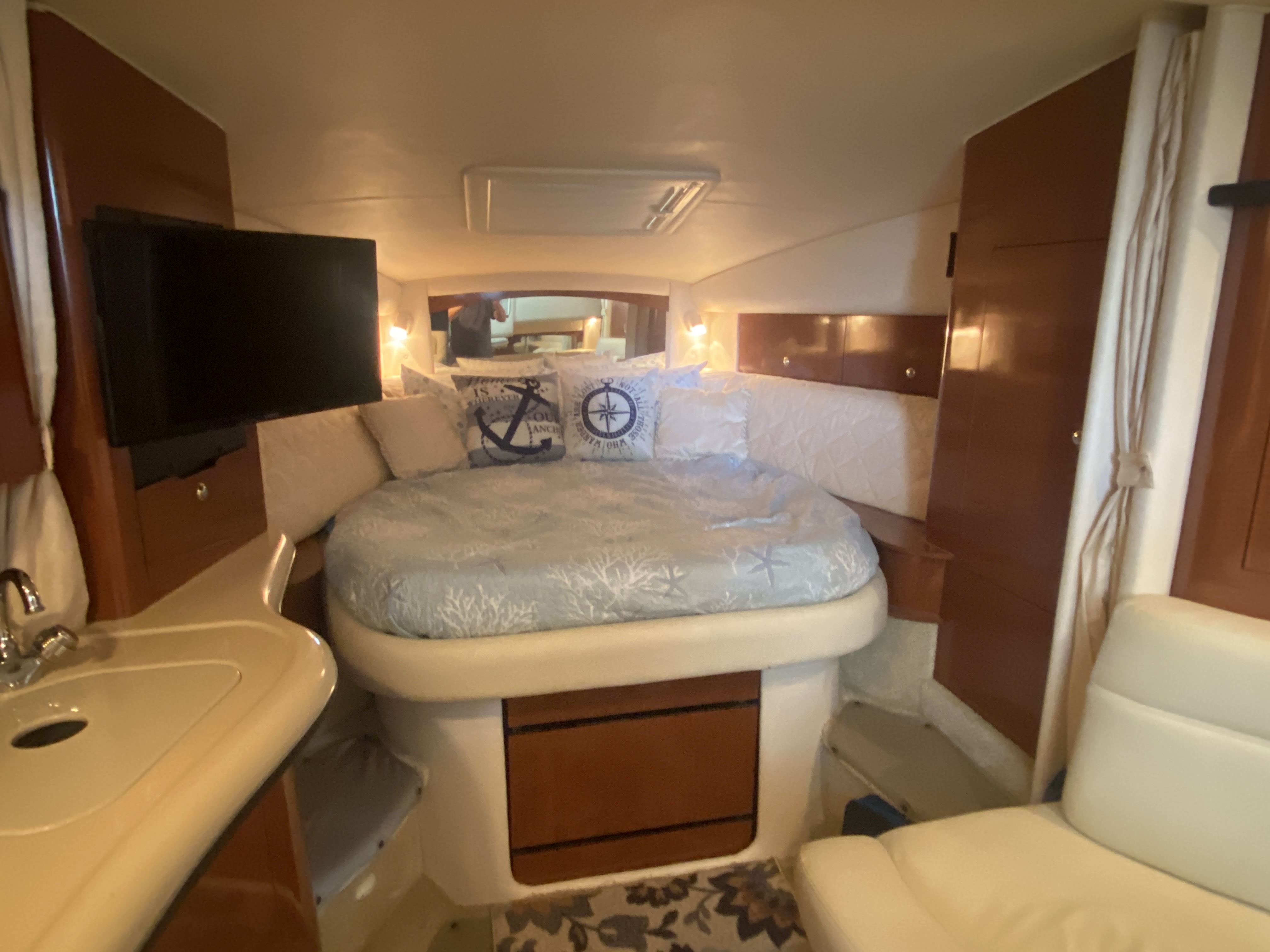 2003 Sea Ray 320 Sundancer - Image 11