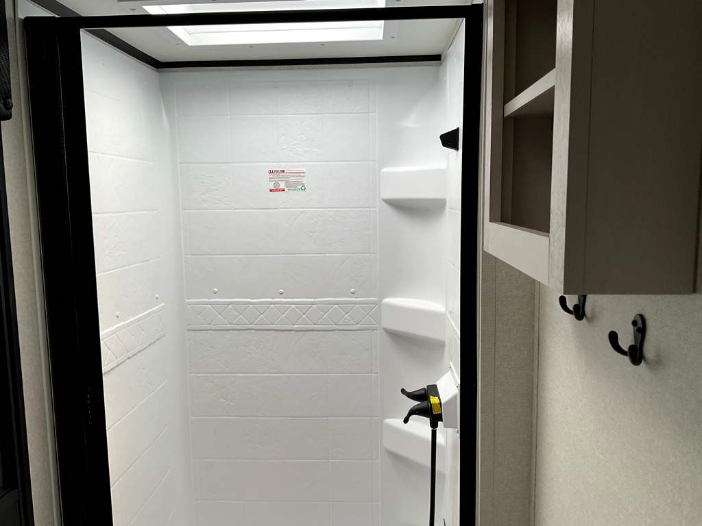 2026 JAYCO Jay Feather 29 BHB - Image 27