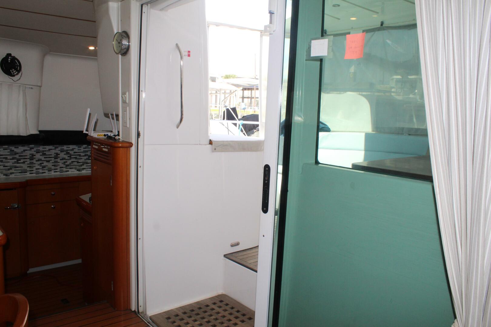 2004 Lagoon 43 Power Cat - Image 14