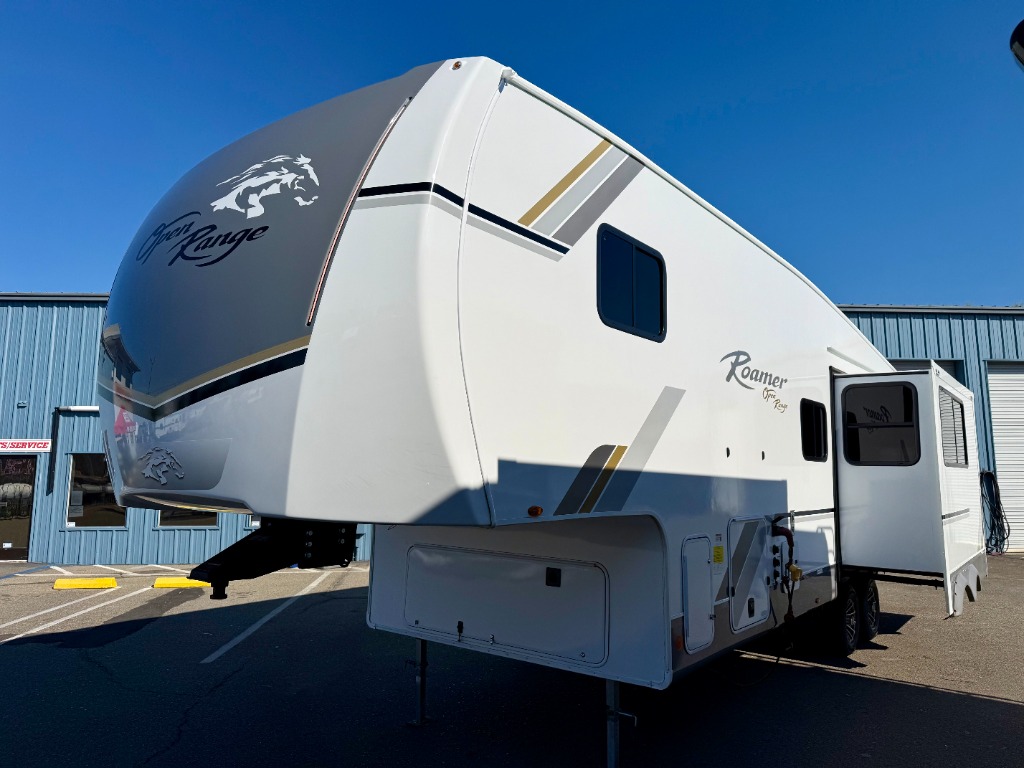 2027 Roamer LD 28DBSS - Image 1
