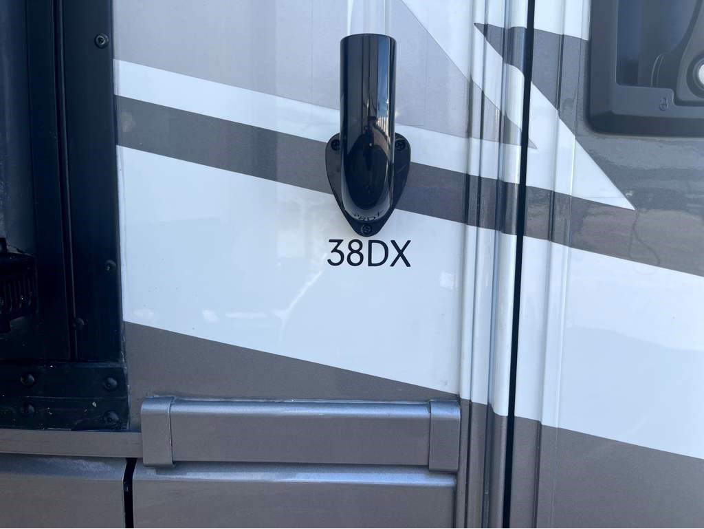 2026 THOR MOTOR COACH PASADENA 38DX - Image 17