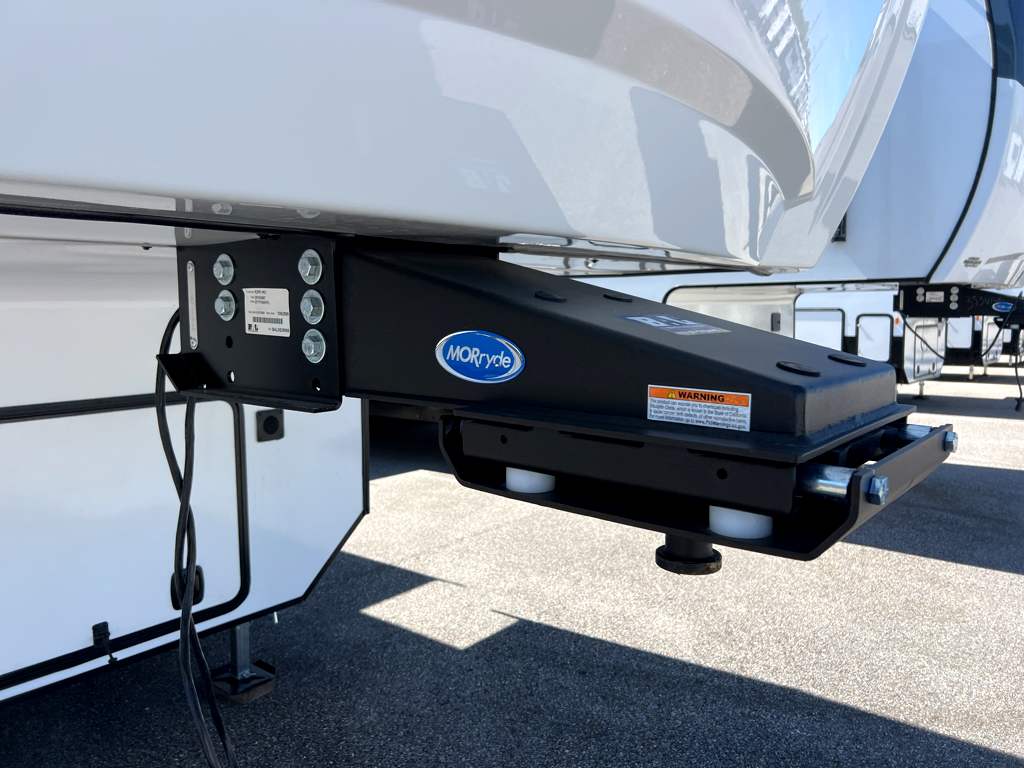 2026 VENTURE RV SPORTTREK 365VFL - Image 24