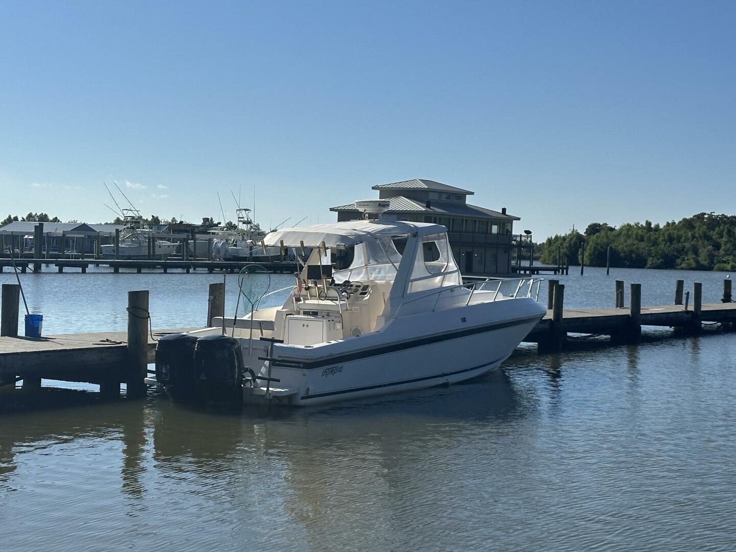 1994 Intrepid 376 Walkaround - Image 5