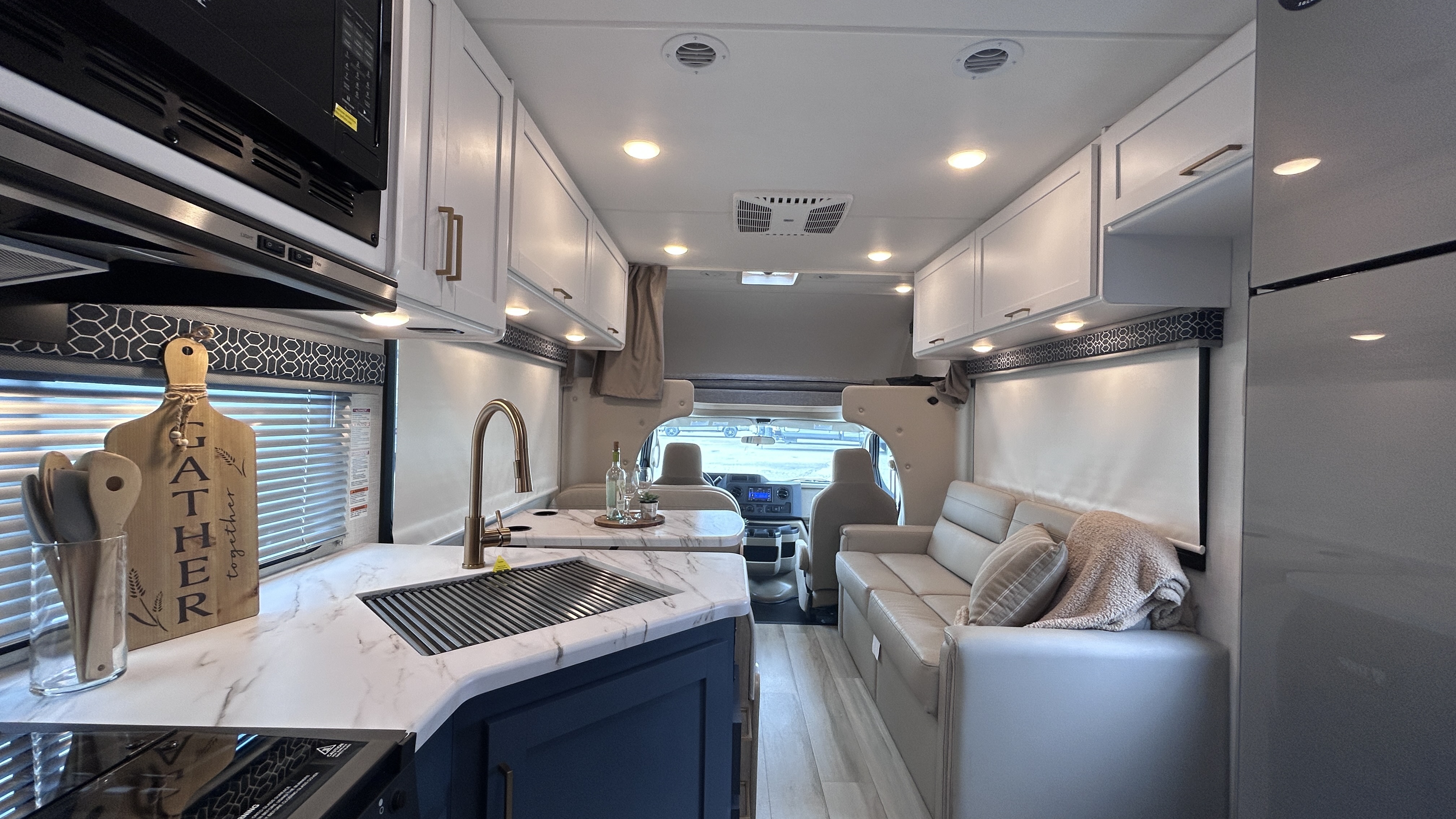 2026 Thor Motor Coach Quantum LZ28 - Image 15