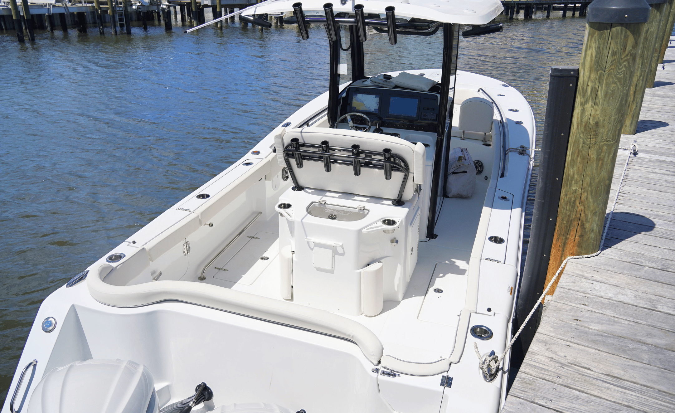 2027 SEA HUNT ULTRA 265SE - Image 10