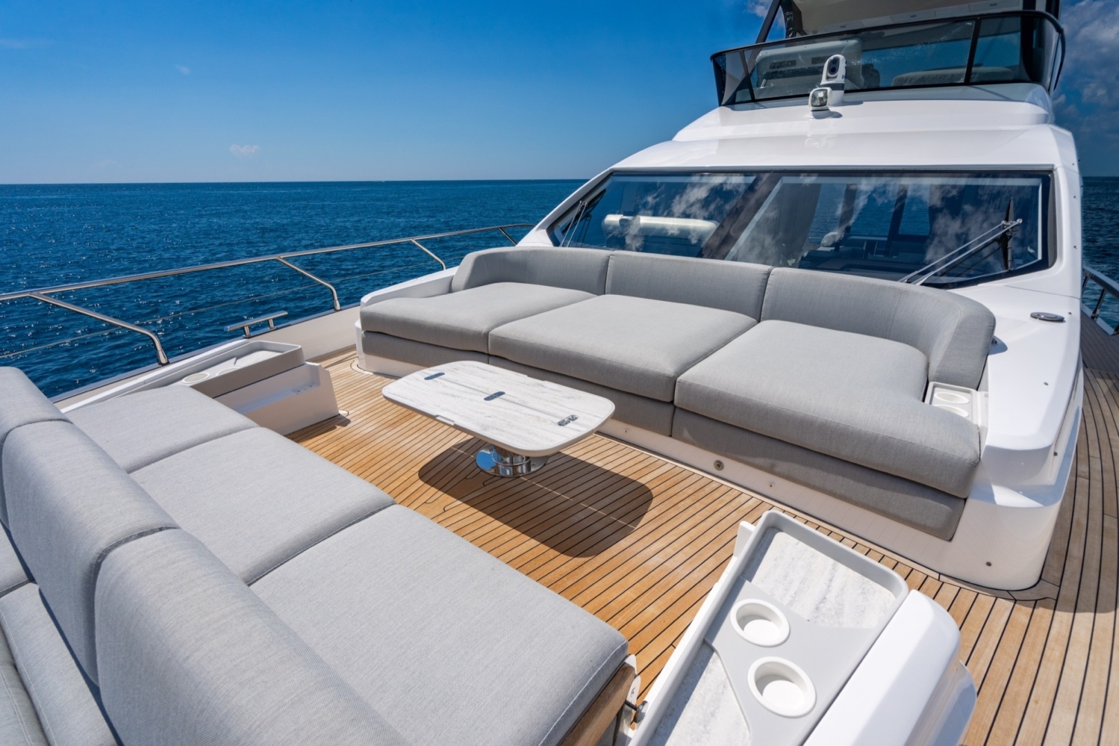 2023 Azimut Azimut Fly 68 Base - Image 34