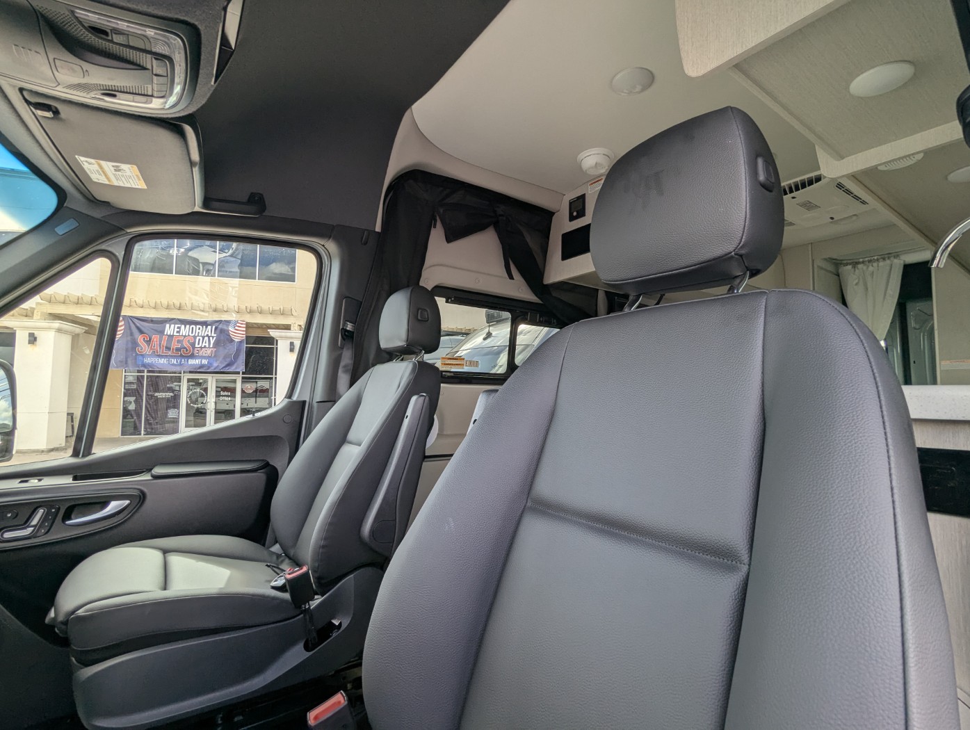 2026 Thor Motor Coach TRANQUILITY 19A - ATH Edition - Image 18