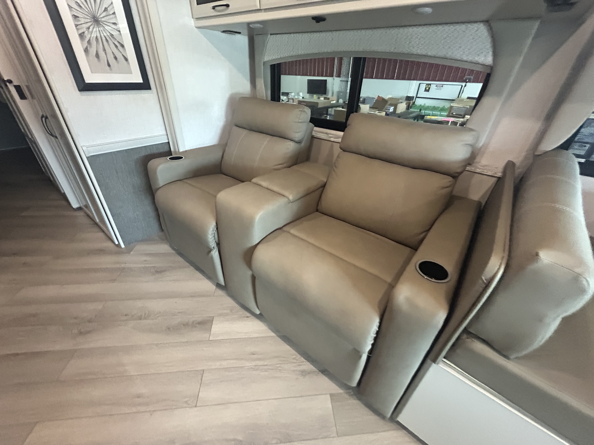 2024 FLEETWOOD FORTIS 34MB - Image 13
