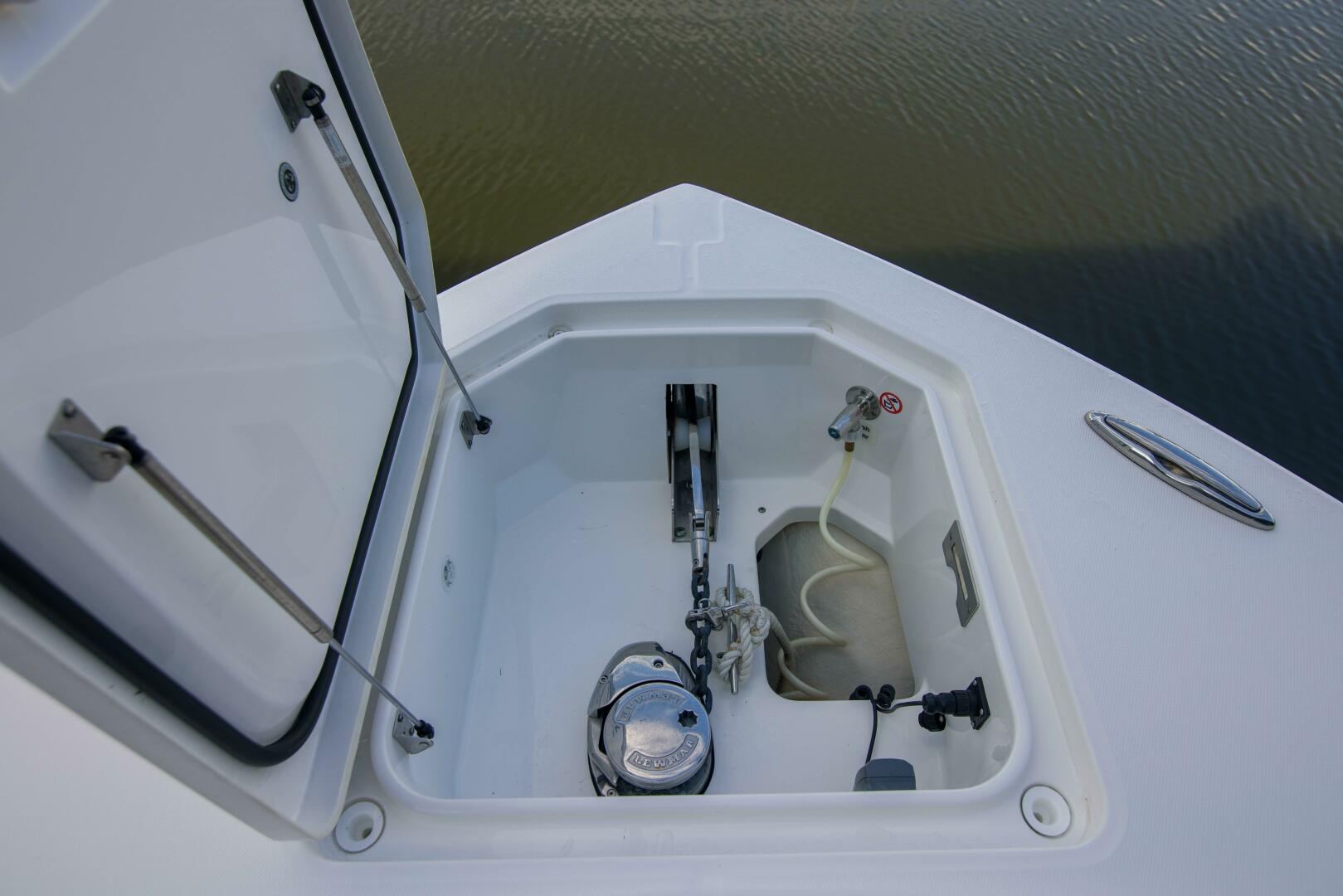 2021 Regulator 41 Center Console - Image 28