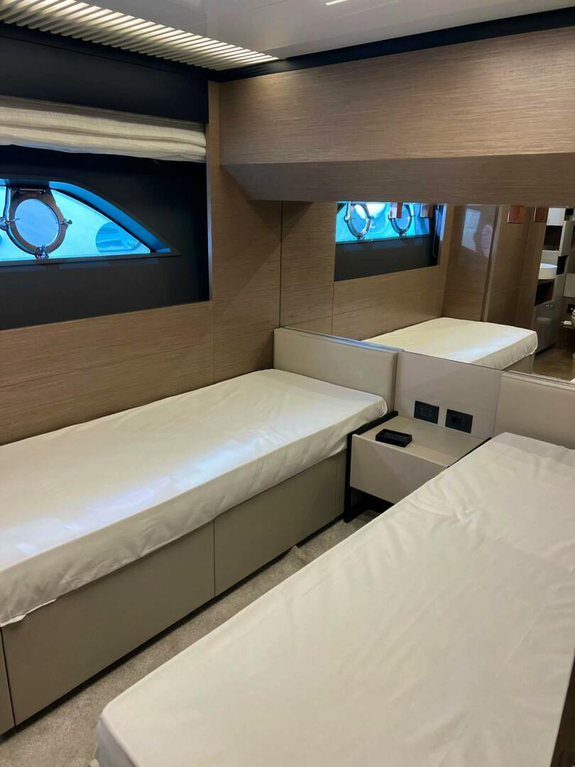 2019 Ferretti Yachts Ferretti 780 Base - Image 20
