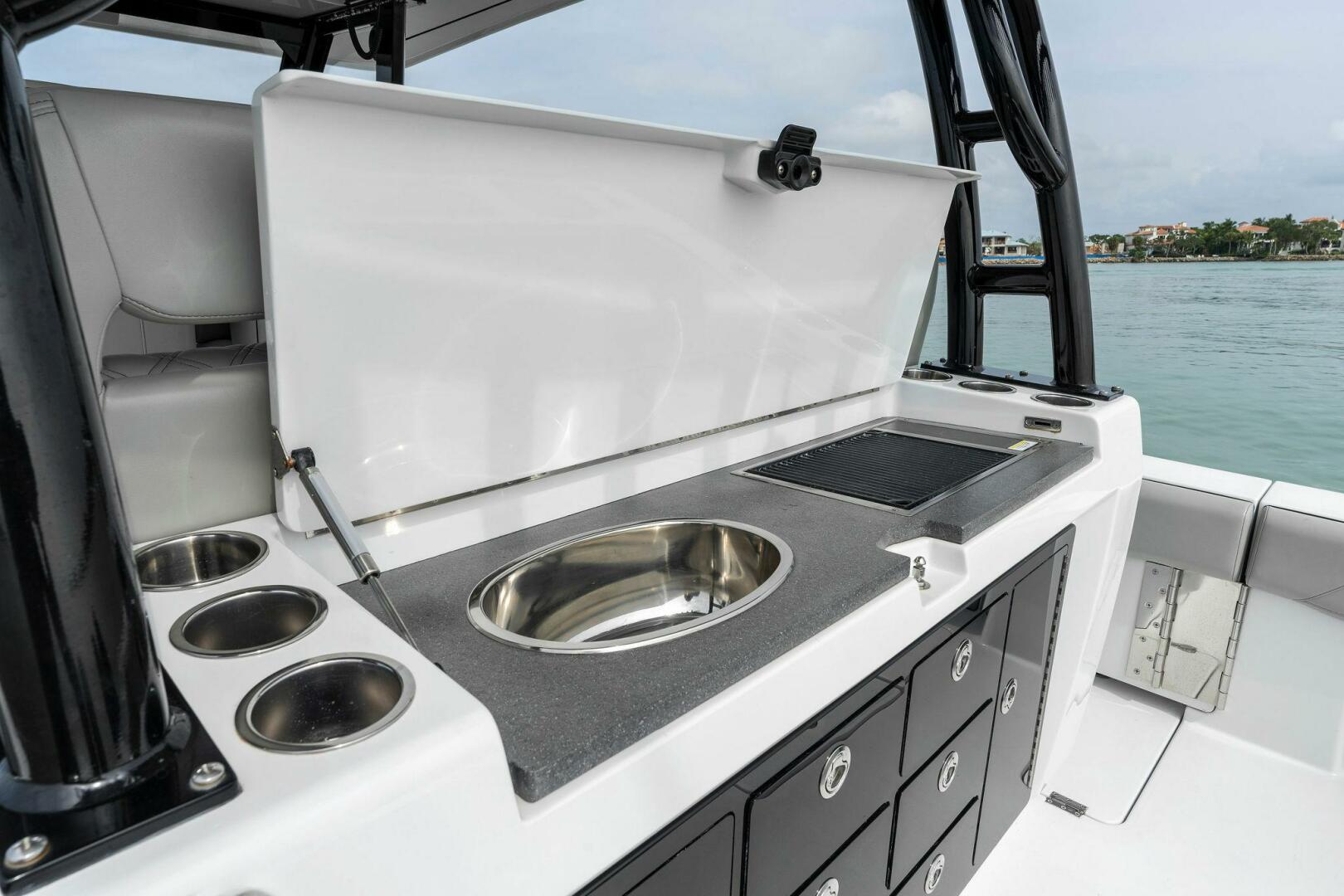2022 Barker Boatworks 40 High Performance Cat - Image 9