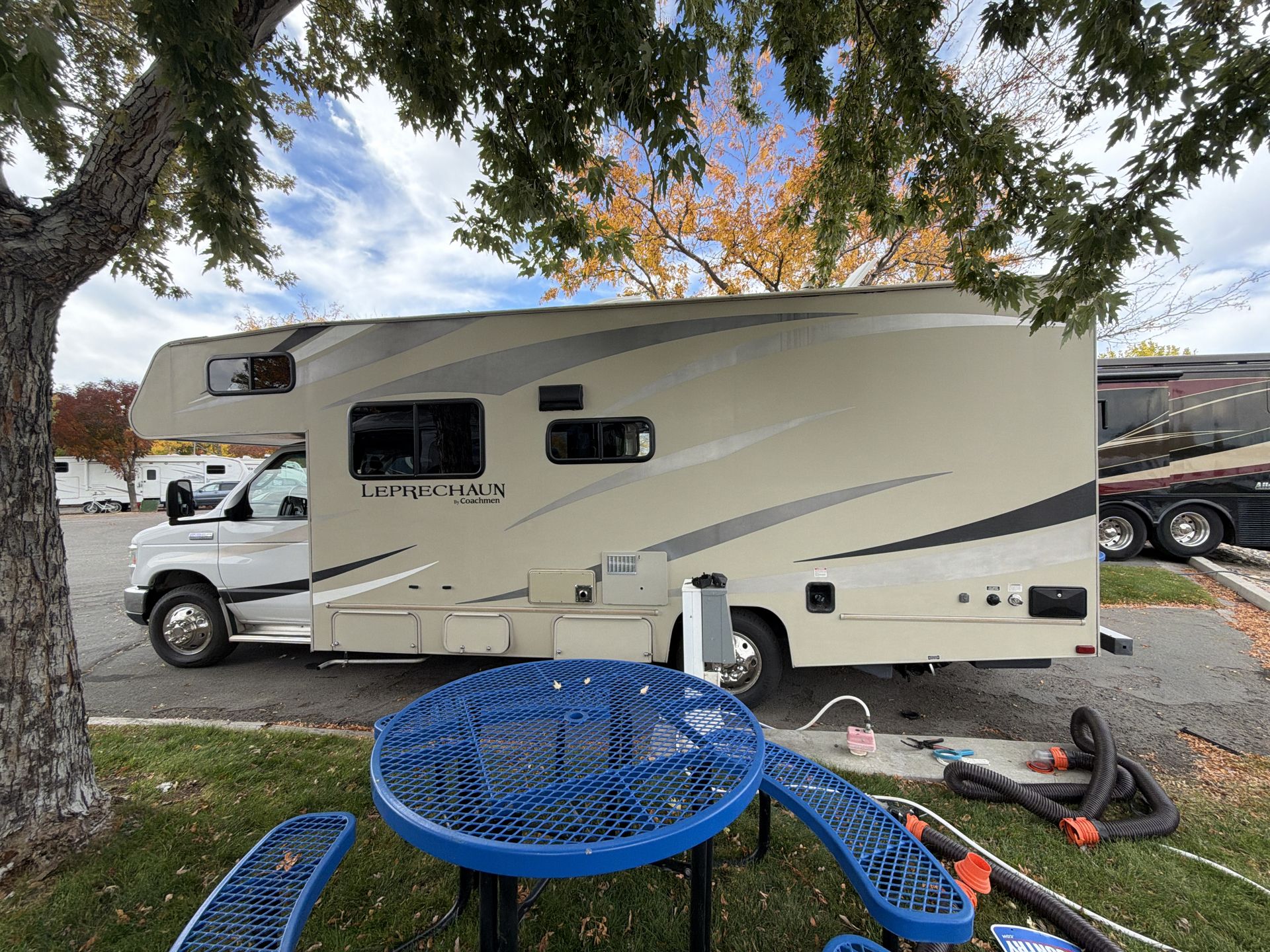 2019 Coachmen Leprechaun 230CB - Image 4