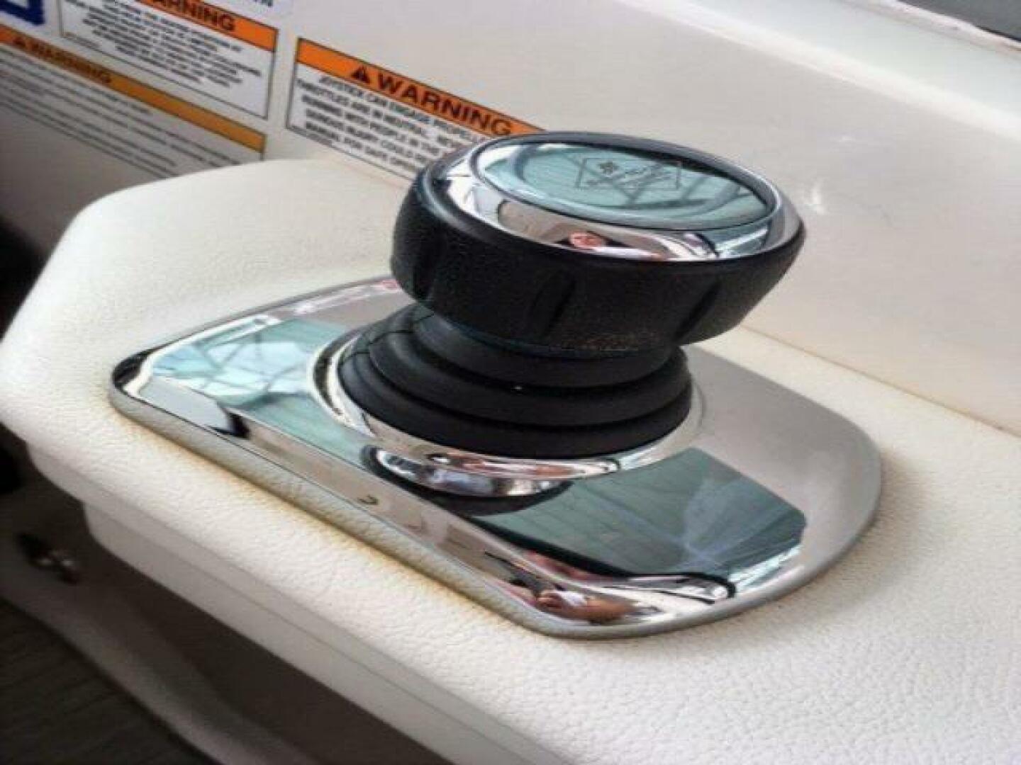 2016 Sea Ray Sundancer 350 - Image 74