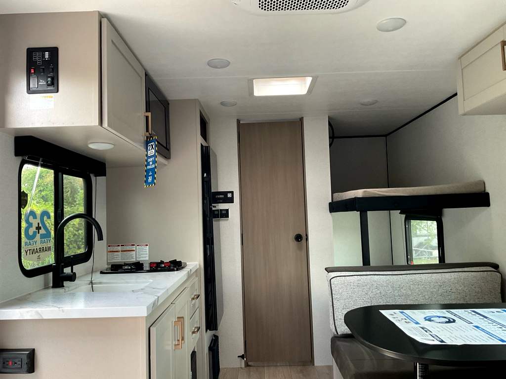 2027 Jayco Jay Feather Air SL 17BHSL - Image 9