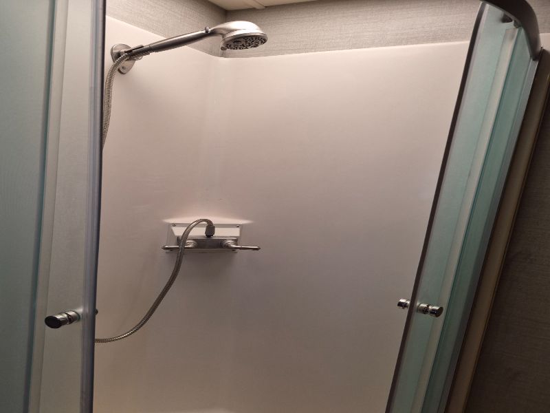 2018 Jayco Seneca 37HJ - Image 14