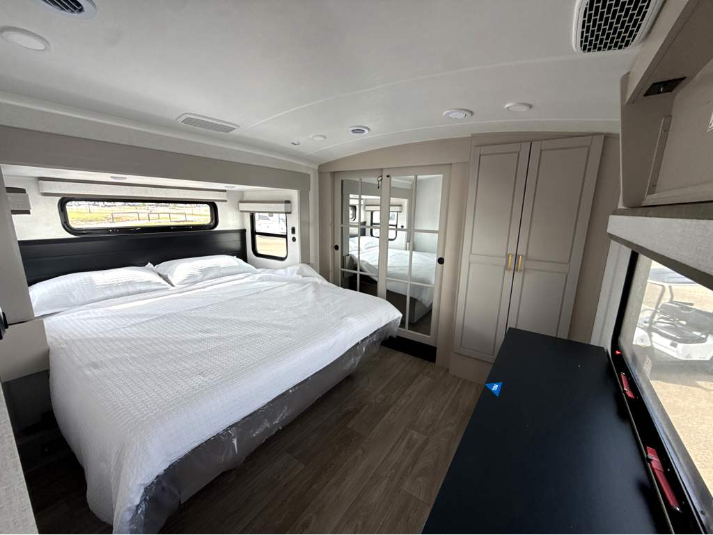 2027 JAYCO NORTH POINT 375TBDB - Image 12