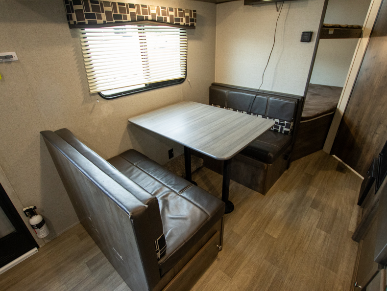 2019 Dutchmen RV Coleman 274BH - Image 10