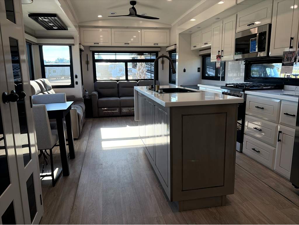 2027 JAYCO PINNACLE 39FBRL - Image 7
