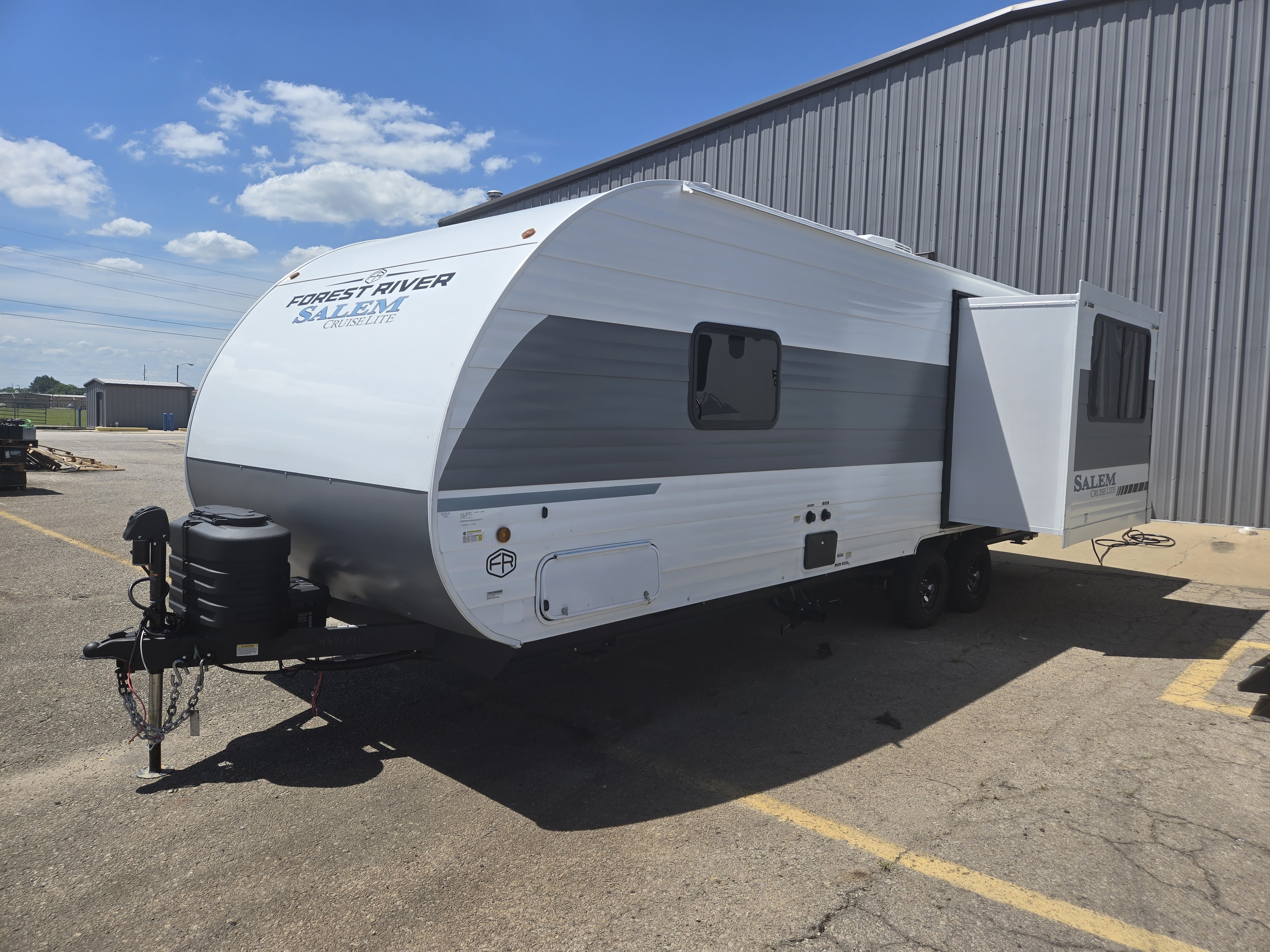 2026 Forest River Salem Cruise Lite 24RLXL - Image 3