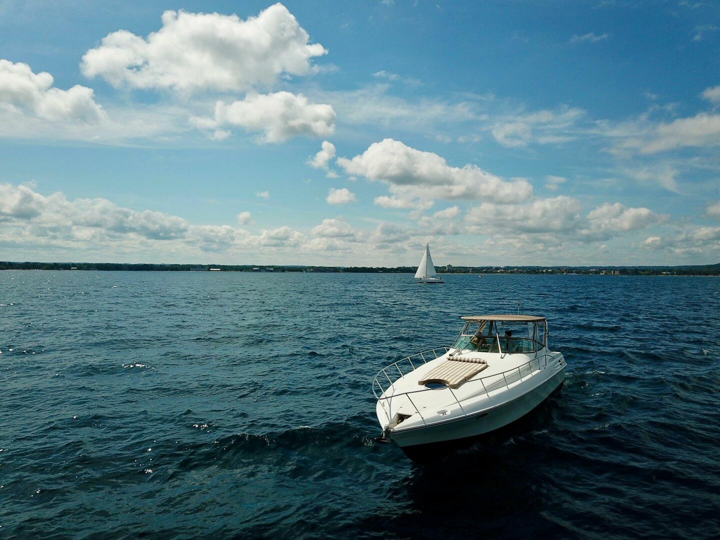 1996 Wellcraft 45 Excalibur - Image 28