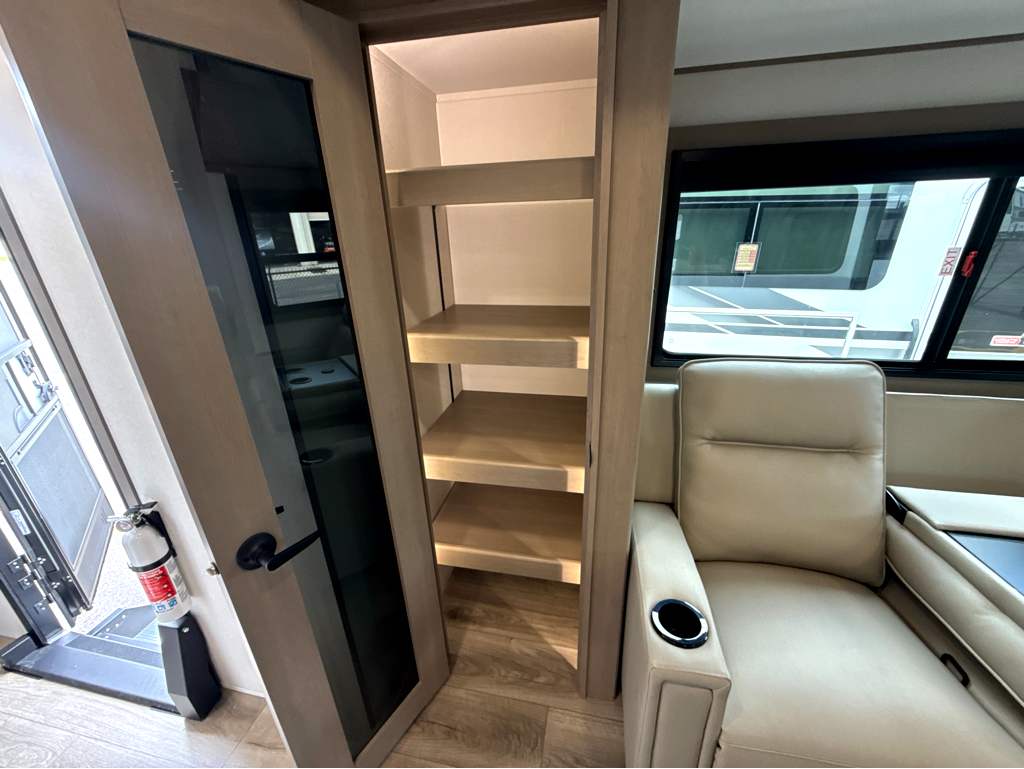 2027 GRAND DESIGN REFLECTION 324MBS - Image 11