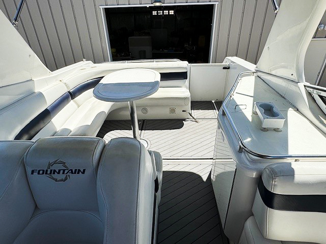2007 Fountain 38 Express Cruiser - Image 2