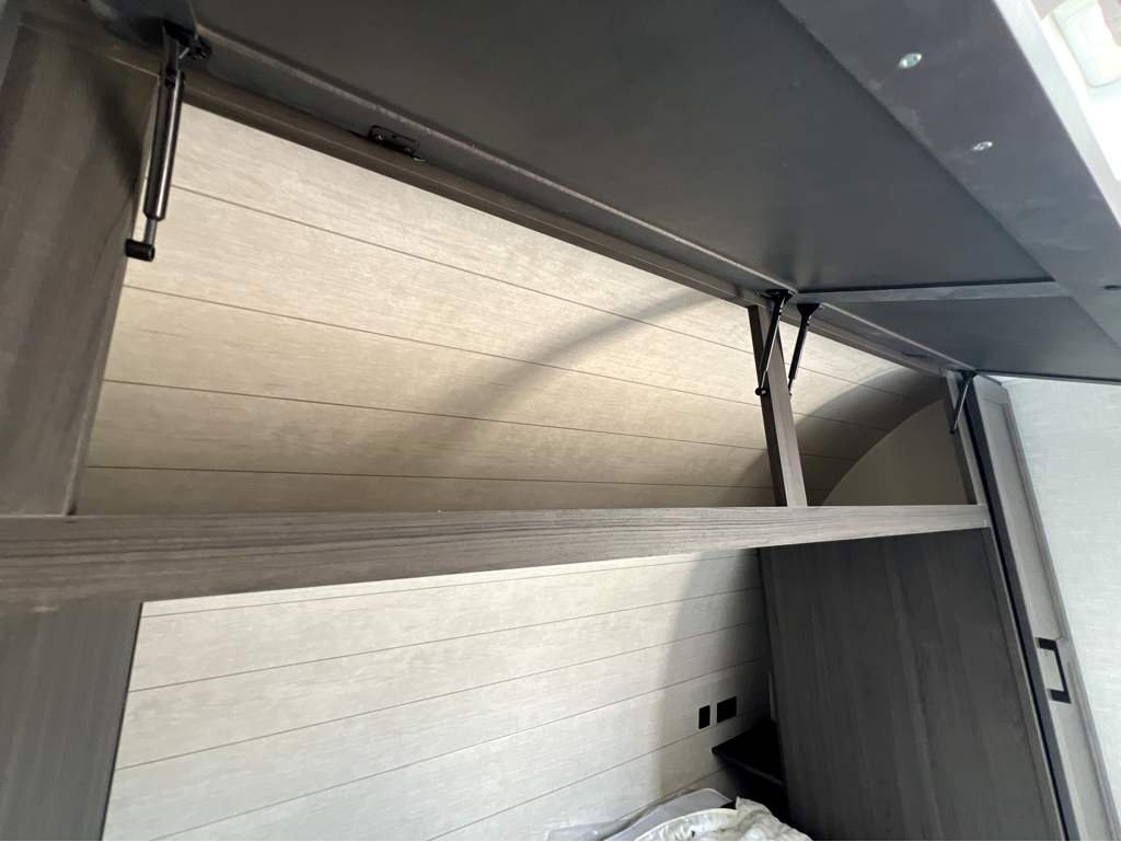2026 VENTURE RV STRATUS 211VBH - Image 22