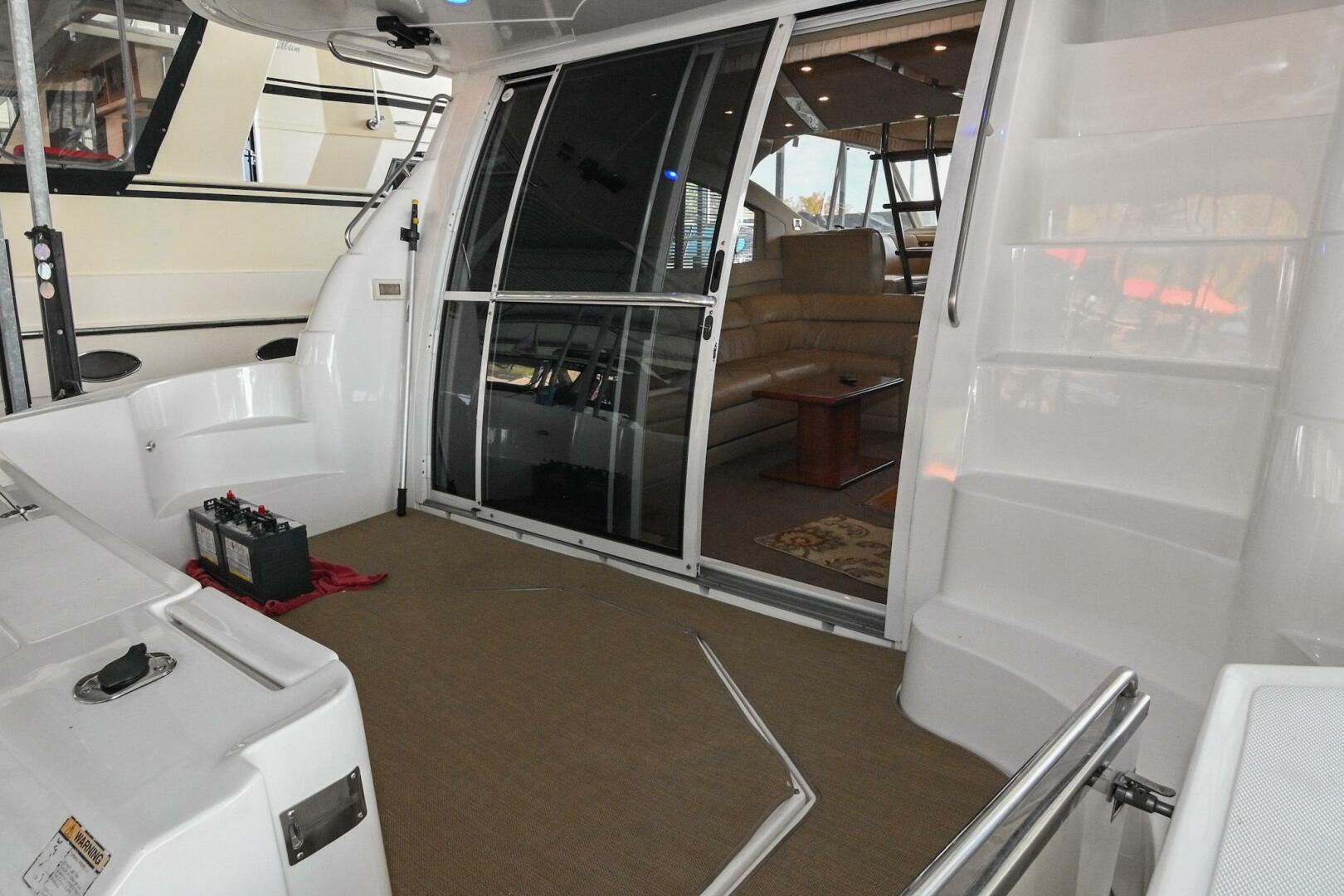 2002 Cruisers Yachts 5000 Sedan Sport - Image 18