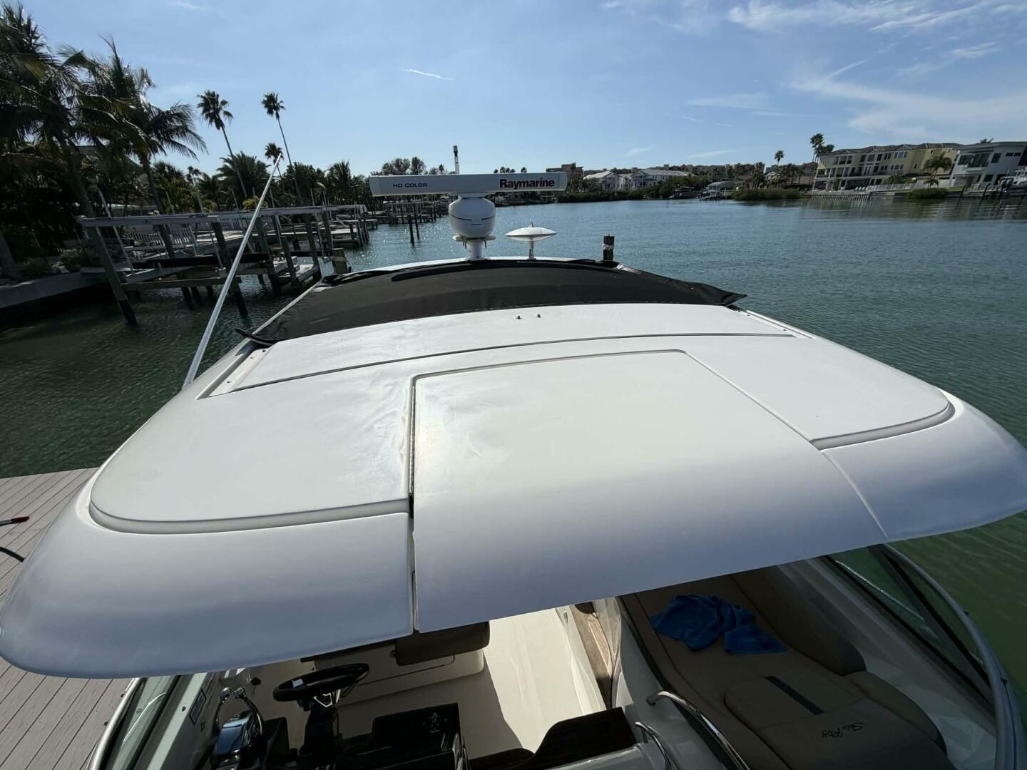 2016 Sea Ray 350 Sundancer - Image 17
